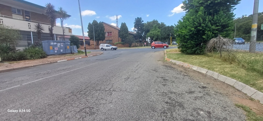 2 Bedroom Property for Sale in New Redruth Gauteng