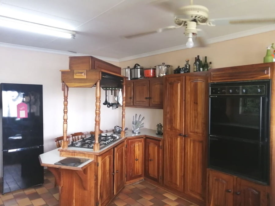 5 Bedroom Property for Sale in Valhalla Gauteng