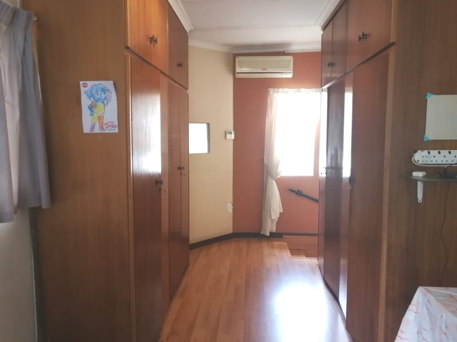 5 Bedroom Property for Sale in Valhalla Gauteng