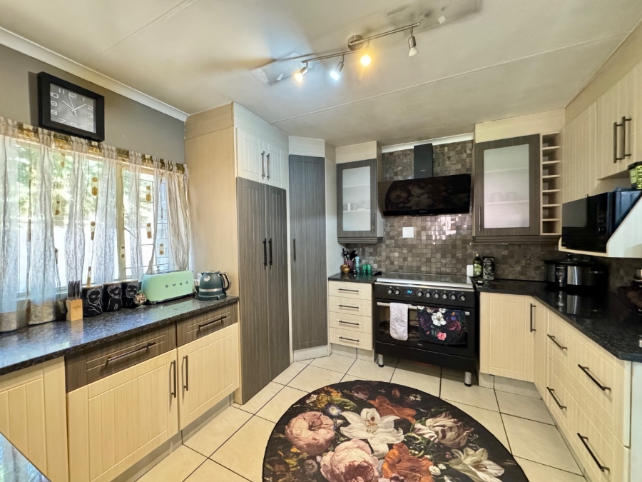 3 Bedroom Property for Sale in Lyttelton Manor Gauteng