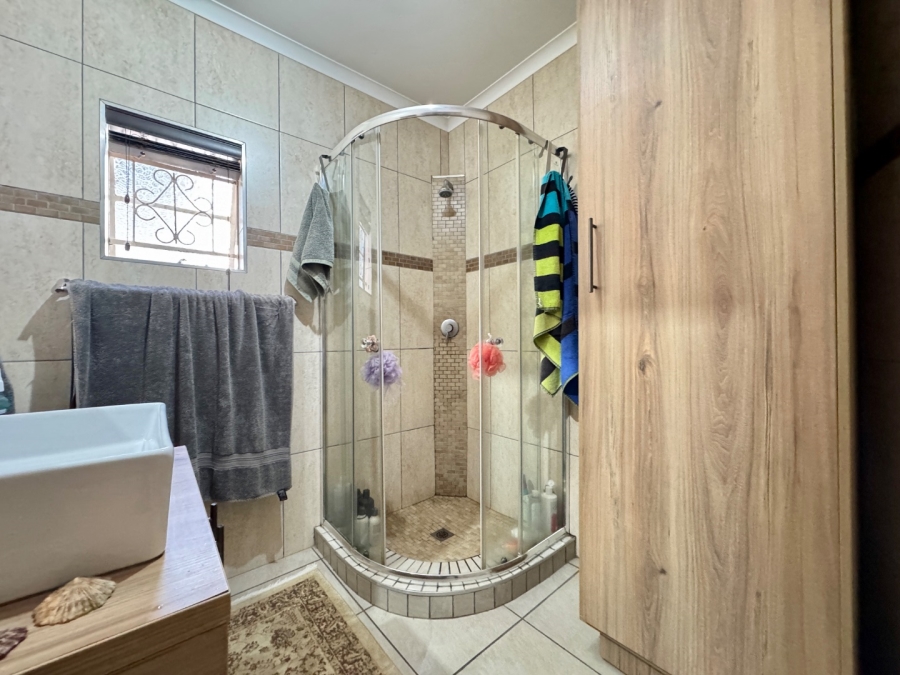 3 Bedroom Property for Sale in Lyttelton Manor Gauteng