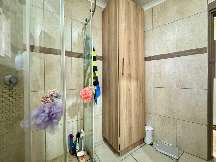 3 Bedroom Property for Sale in Lyttelton Manor Gauteng