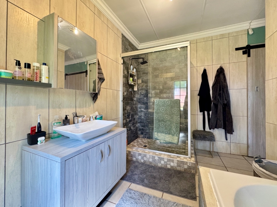 3 Bedroom Property for Sale in Lyttelton Manor Gauteng