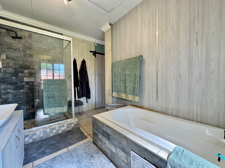 3 Bedroom Property for Sale in Lyttelton Manor Gauteng