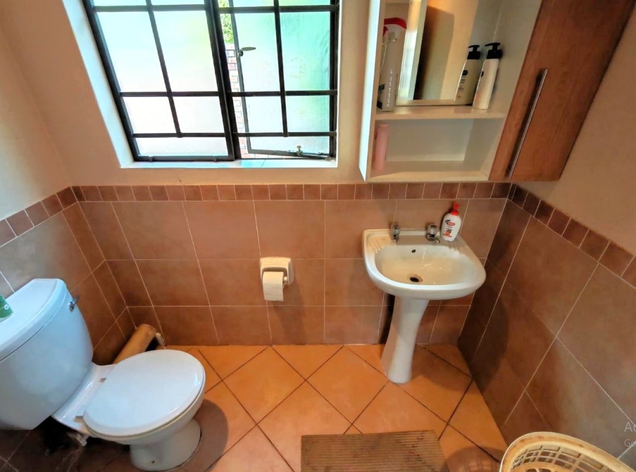  Bedroom Property for Sale in Eco Park Gauteng