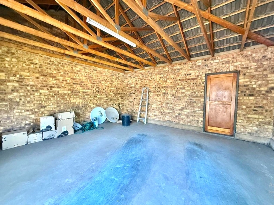  Bedroom Property for Sale in Eco Park Gauteng