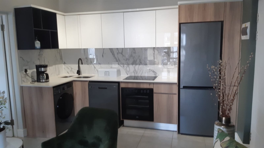 To Let 1 Bedroom Property for Rent in Waterfall Gauteng