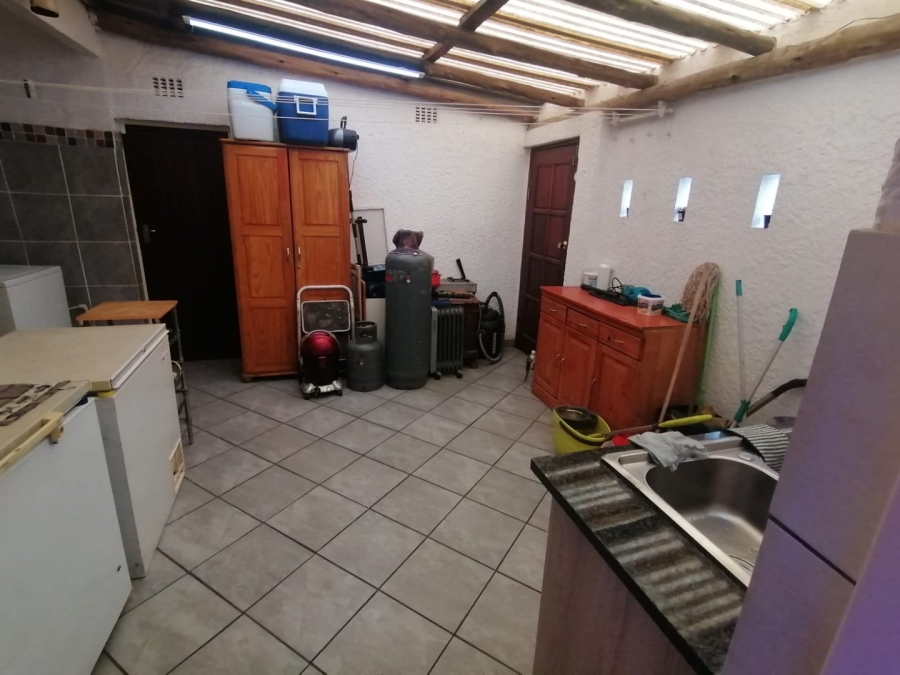 3 Bedroom Property for Sale in Farrarmere Gauteng