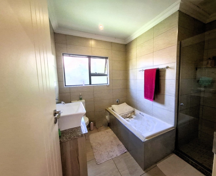 2 Bedroom Property for Sale in Equestria Gauteng