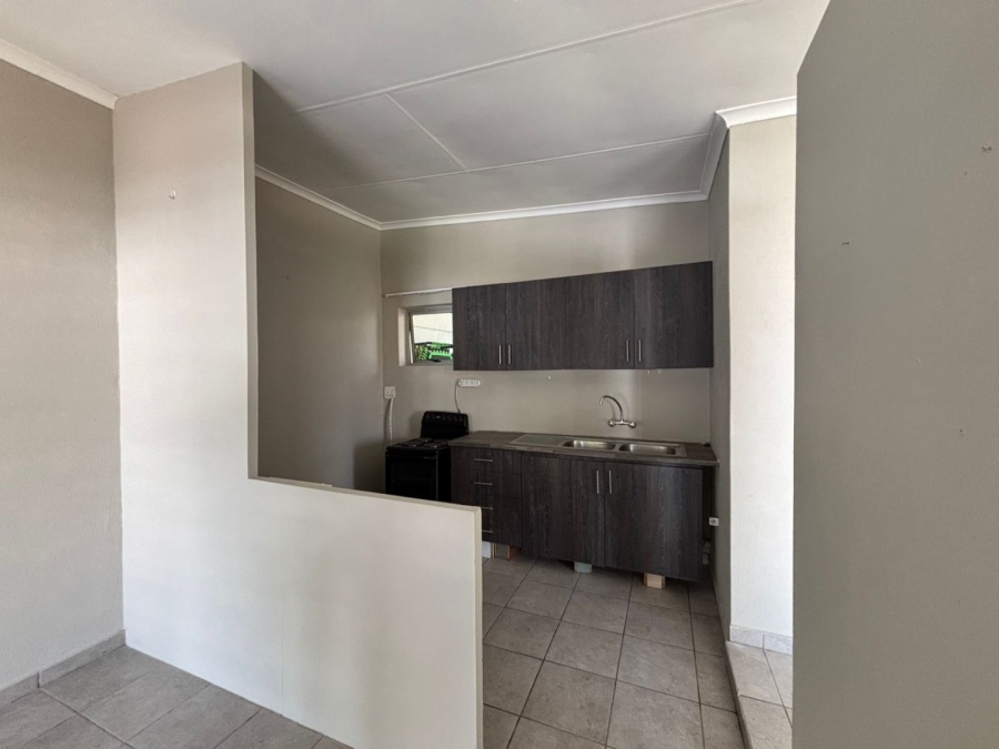 3 Bedroom Property for Sale in Mountain View Gauteng