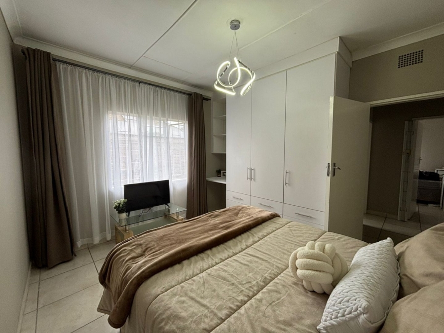 3 Bedroom Property for Sale in Mountain View Gauteng