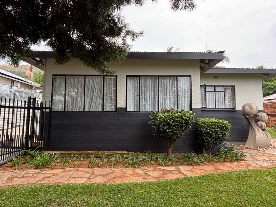 3 Bedroom Property for Sale in Mountain View Gauteng