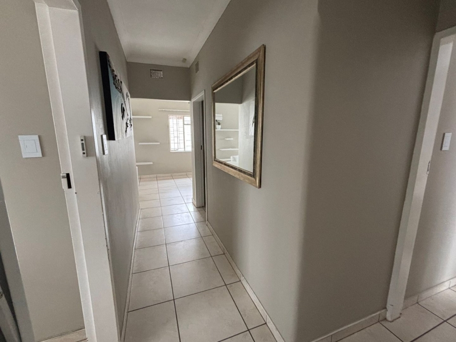 3 Bedroom Property for Sale in Mountain View Gauteng