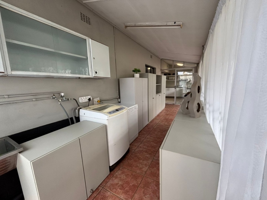 3 Bedroom Property for Sale in Mountain View Gauteng