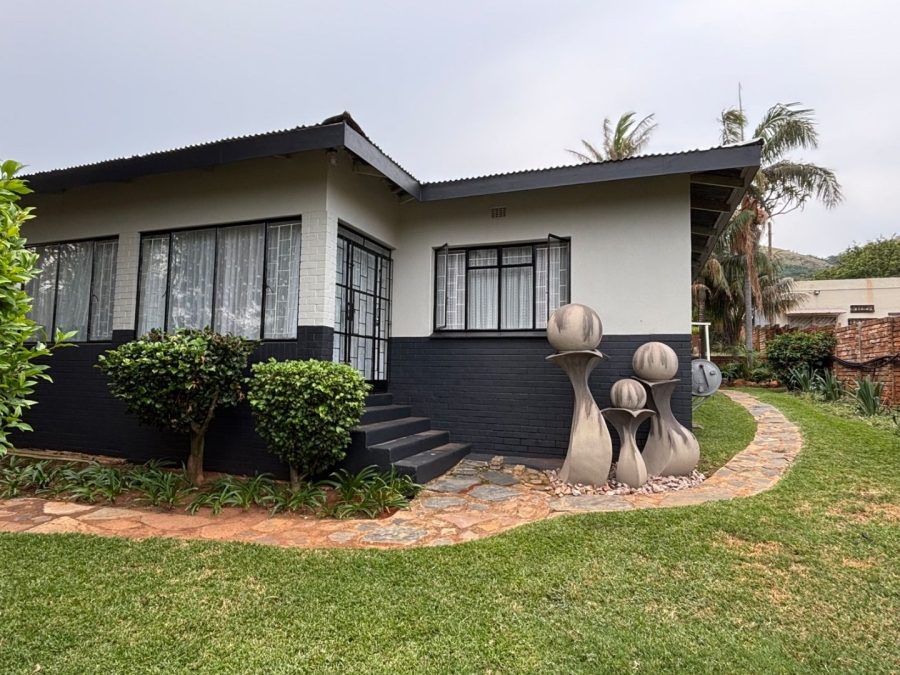3 Bedroom Property for Sale in Mountain View Gauteng