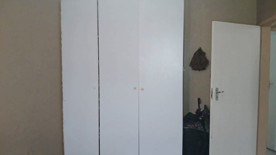 2 Bedroom Property for Sale in Selcourt Gauteng