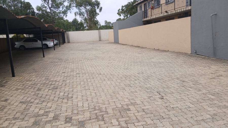 2 Bedroom Property for Sale in Selcourt Gauteng
