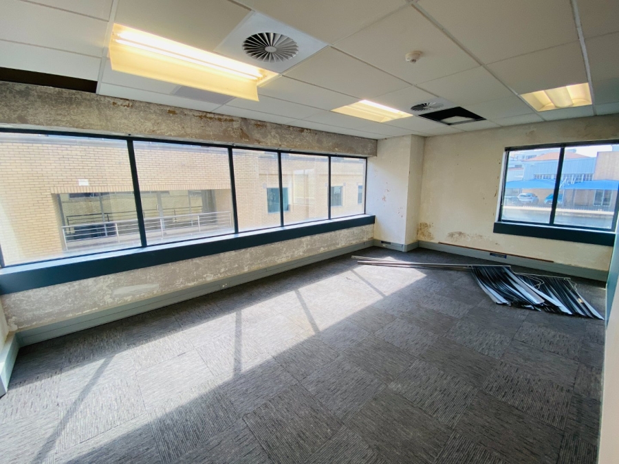 To Let commercial Property for Rent in Nieuw Muckleneuk Gauteng