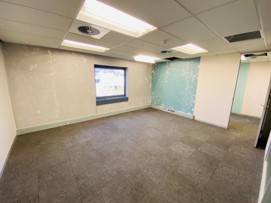 To Let commercial Property for Rent in Nieuw Muckleneuk Gauteng