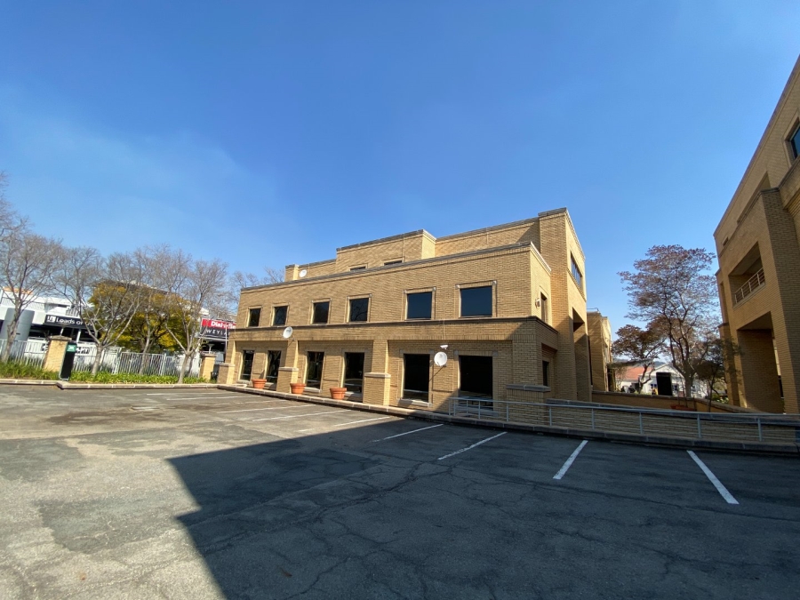 To Let commercial Property for Rent in Nieuw Muckleneuk Gauteng