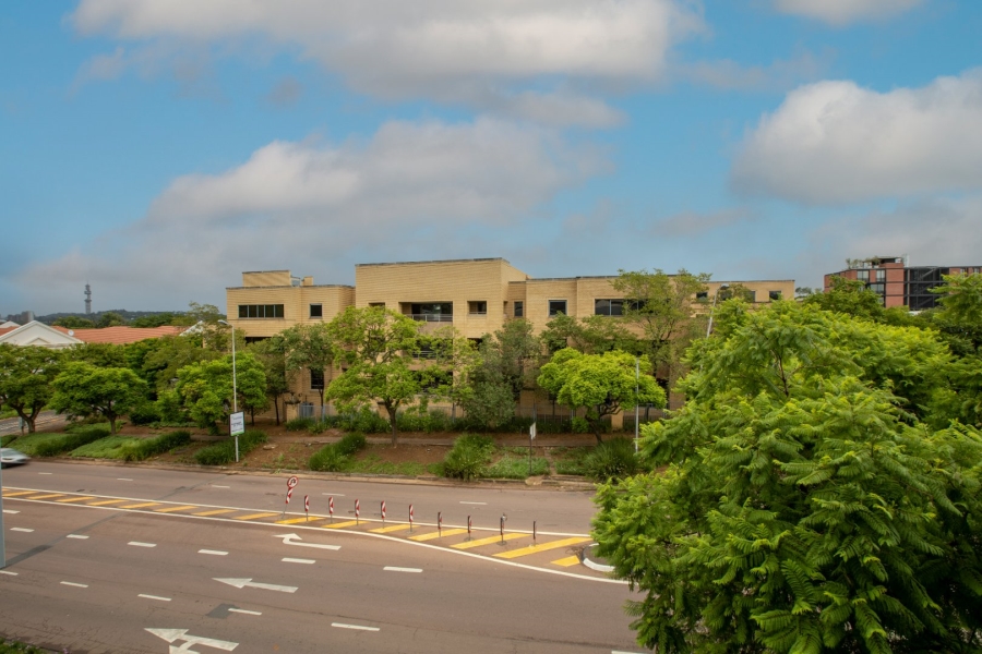 To Let commercial Property for Rent in Nieuw Muckleneuk Gauteng