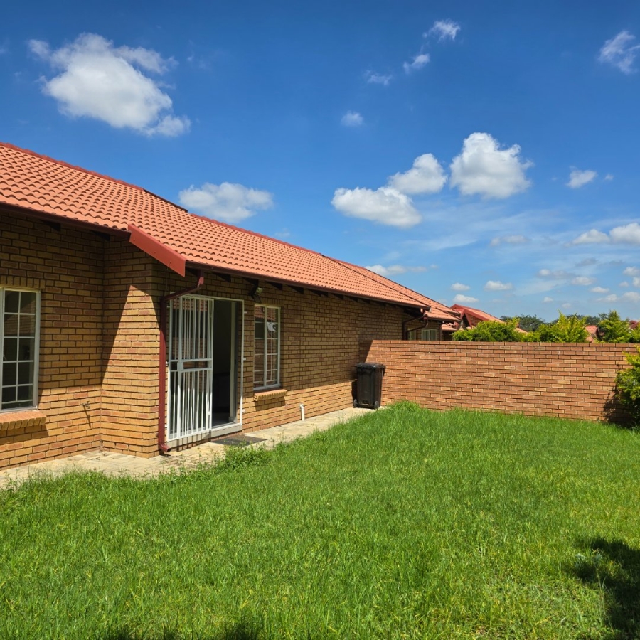 2 Bedroom Property for Sale in Equestria Gauteng
