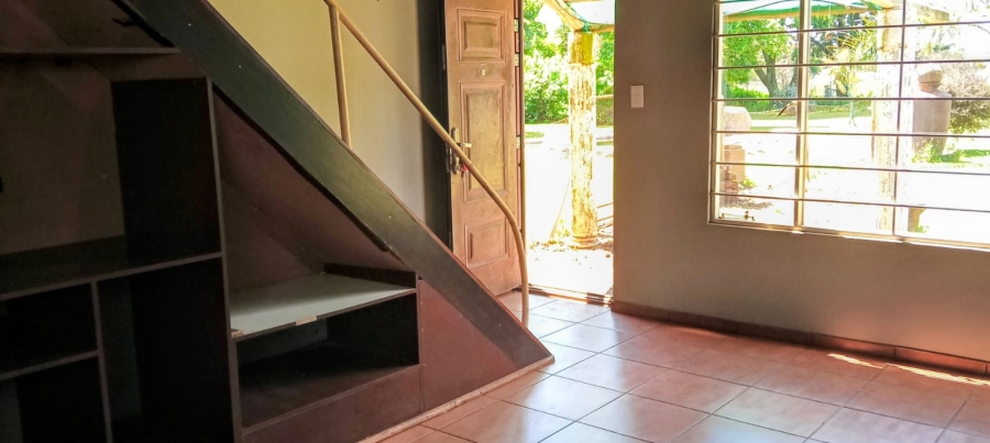 To Let 2 Bedroom Property for Rent in Tarlton Gauteng