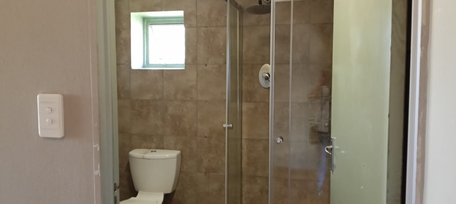 To Let 2 Bedroom Property for Rent in Tarlton Gauteng