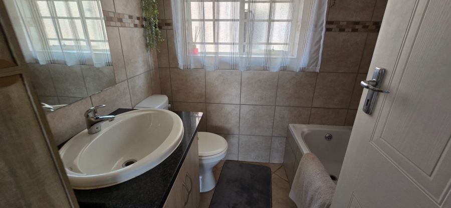 2 Bedroom Property for Sale in Montana Gauteng