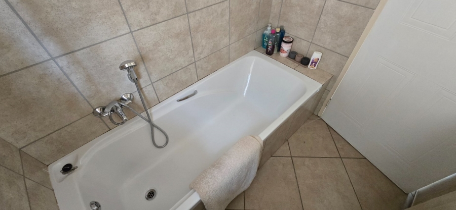 2 Bedroom Property for Sale in Montana Gauteng