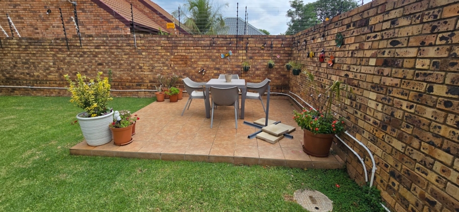 2 Bedroom Property for Sale in Montana Gauteng