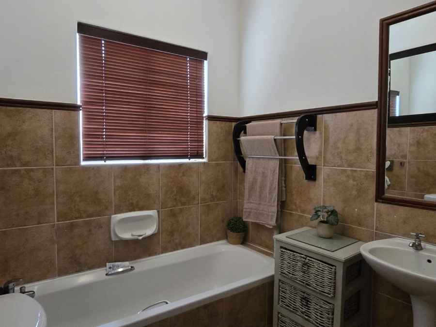 2 Bedroom Property for Sale in Equestria Gauteng