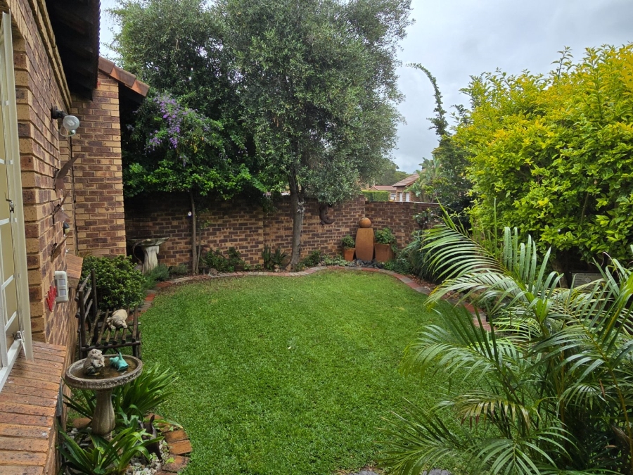 2 Bedroom Property for Sale in Equestria Gauteng
