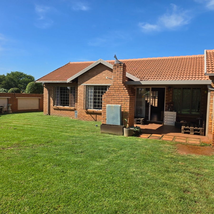 3 Bedroom Property for Sale in Willow Park Manor Gauteng