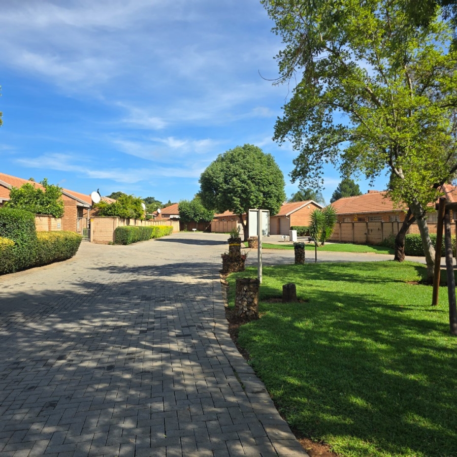 3 Bedroom Property for Sale in Willow Park Manor Gauteng