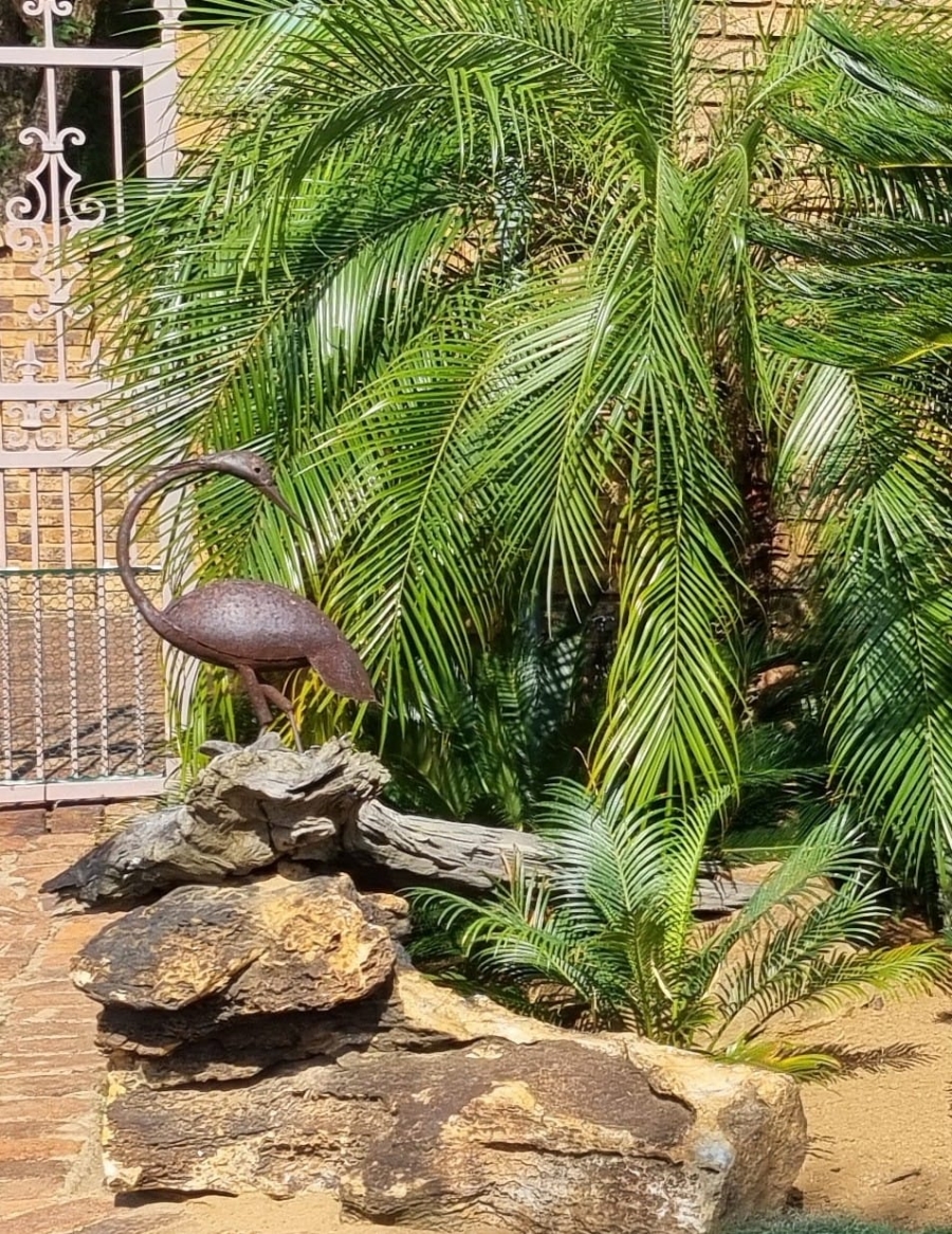 6 Bedroom Property for Sale in The Reeds Gauteng