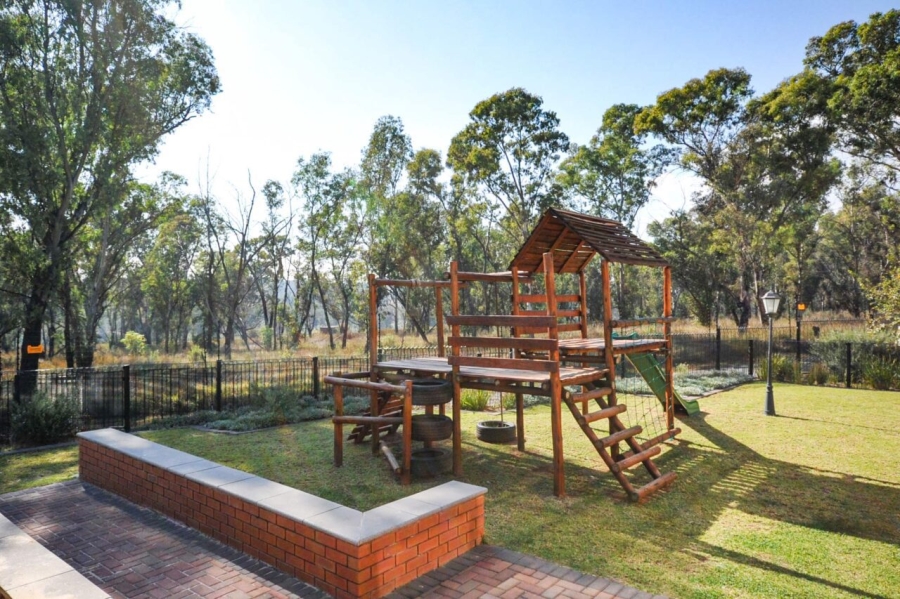 1 Bedroom Property for Sale in Modderfontein Gauteng