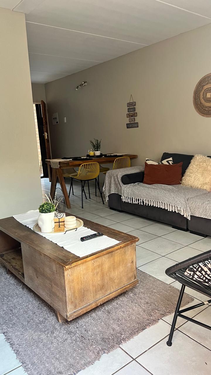 2 Bedroom Property for Sale in Crystal Park Gauteng