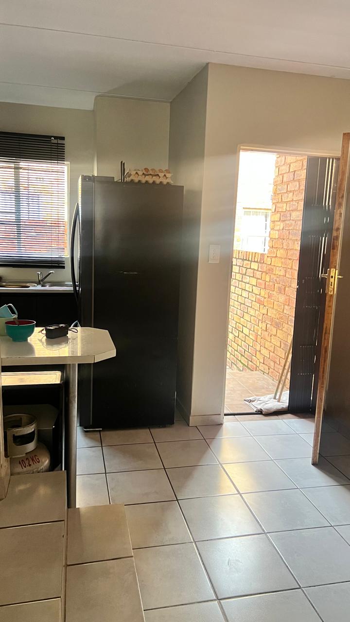 2 Bedroom Property for Sale in Crystal Park Gauteng