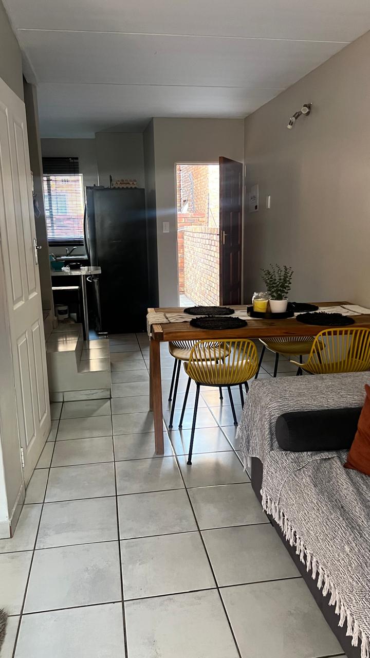 2 Bedroom Property for Sale in Crystal Park Gauteng