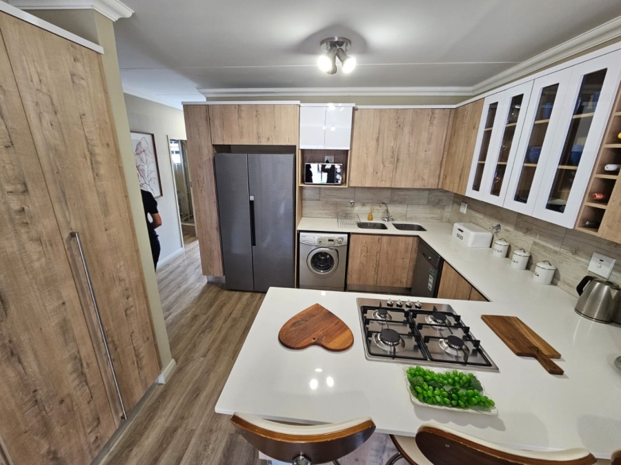 3 Bedroom Property for Sale in Kameeldrift East Gauteng