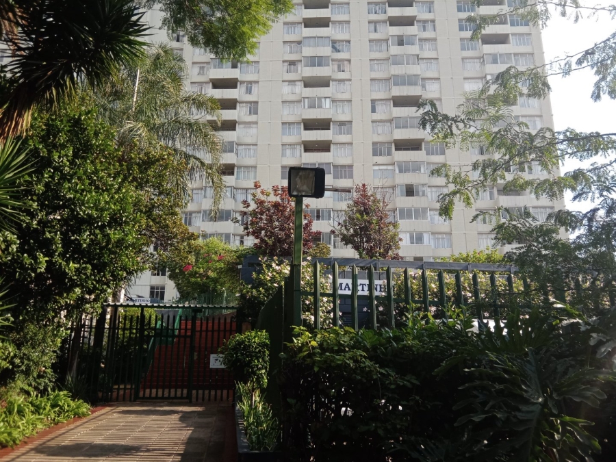 1 Bedroom Property for Sale in Bedfordview Gauteng