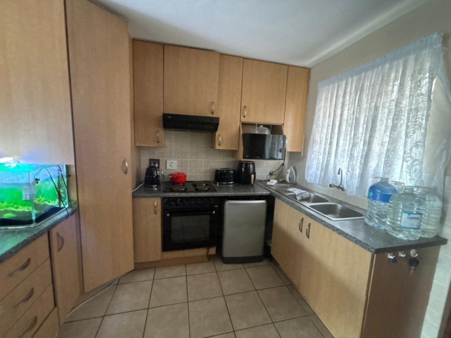 2 Bedroom Property for Sale in Birchleigh Gauteng