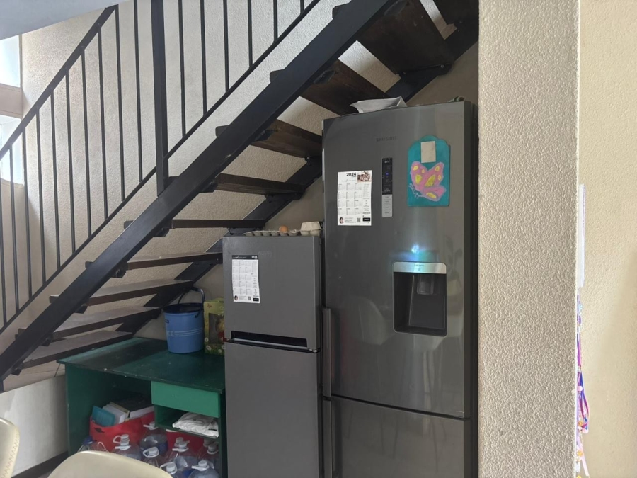 2 Bedroom Property for Sale in Birchleigh Gauteng