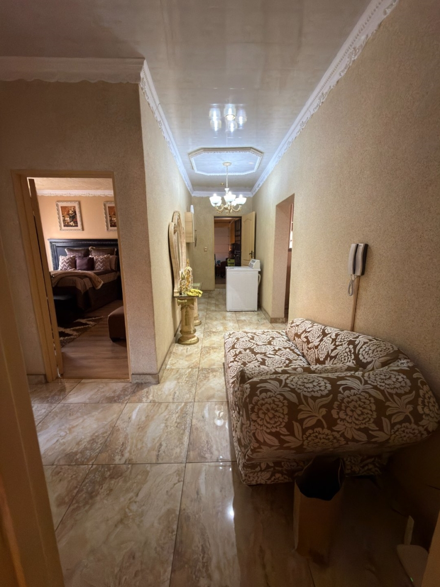 6 Bedroom Property for Sale in Kocksoord Gauteng