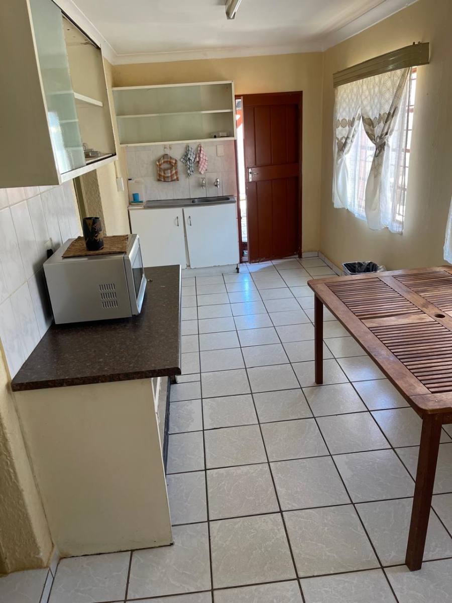 6 Bedroom Property for Sale in Kocksoord Gauteng