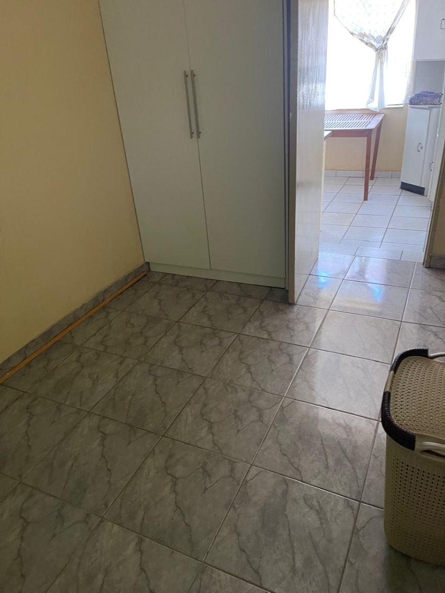 6 Bedroom Property for Sale in Kocksoord Gauteng