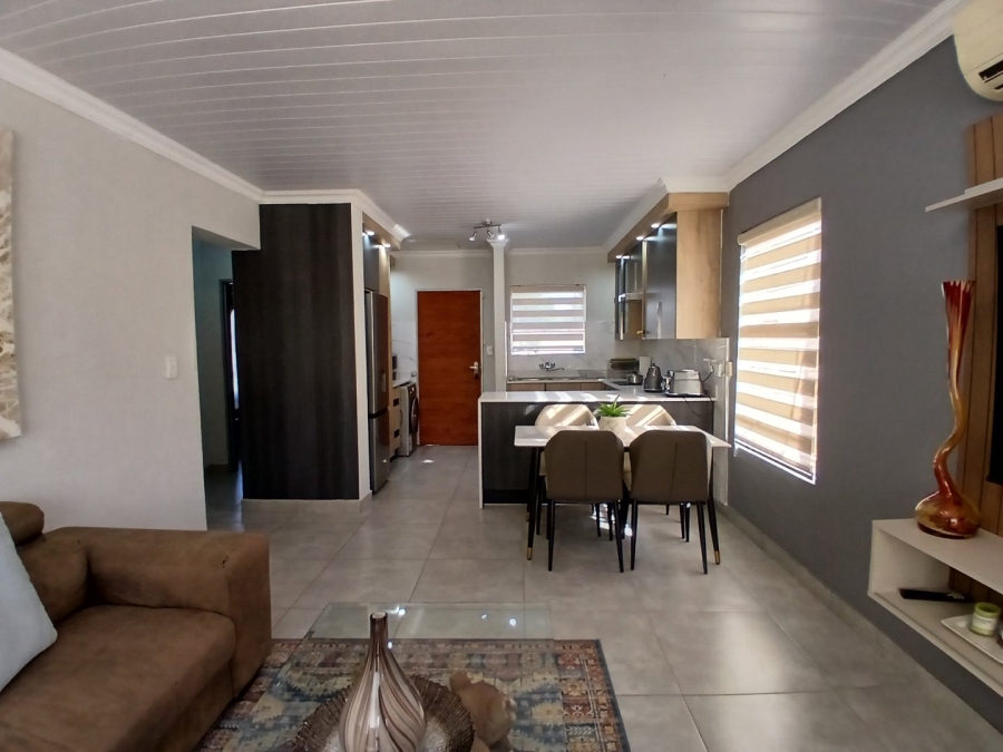 To Let 3 Bedroom Property for Rent in Heuwelsig Estate Gauteng