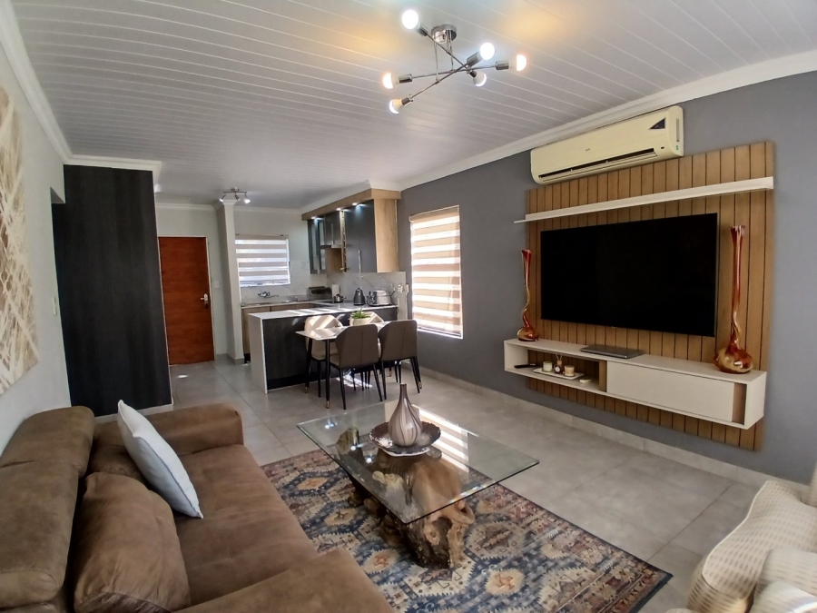 To Let 3 Bedroom Property for Rent in Heuwelsig Estate Gauteng