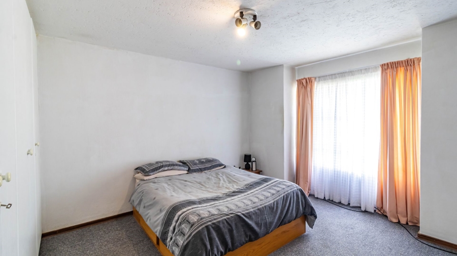 2 Bedroom Property for Sale in Glenvista Gauteng